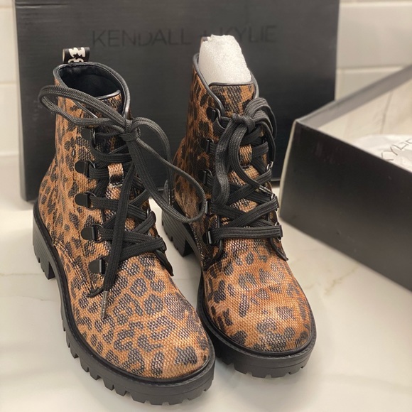 KENDALL + KYLIE EPIC LEOPARD COMBAT BOOTS EURO 36 NEW - Picture 6 of 16